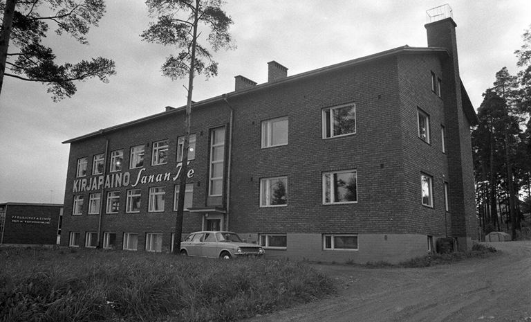 Sanan Tien paino Tampereella (Kuva:Ari Johansson Työväenmuseo Werstas)